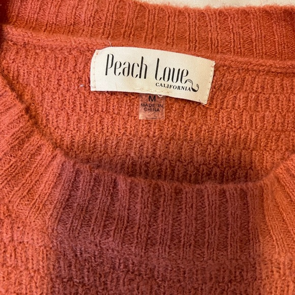Peach ombré light sweater. Size Medium - Picture 2 of 4